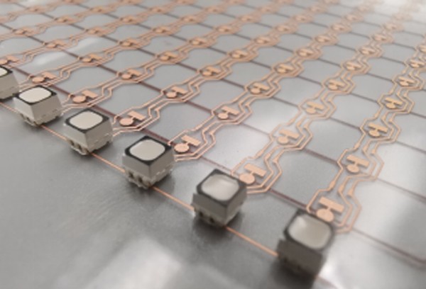 Glass Substrate Circuits Manufacturing